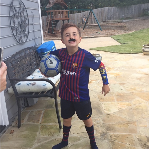 Meet your Posher, DJ - Picture 7 of 8